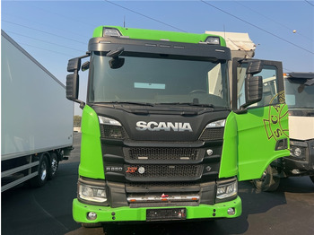 캡 새시 트럭 Scania R650 : 사진 5