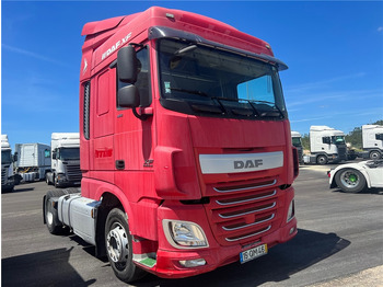 트랙터 유닛 DAF XF 105 460