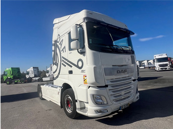 트랙터 유닛 DAF XF 105 460