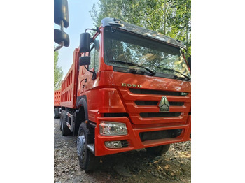 덤프트럭 SINOTRUK HOWO
