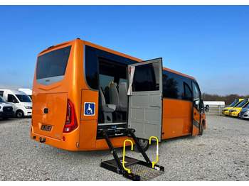소형 버스 IVECO Daily