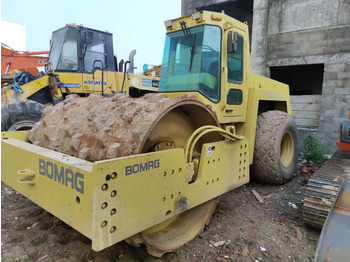 리스 BOMAG BW 217D-2 BOMAG BW 217D-2 : 사진 2