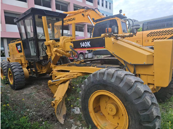 그레이더 CATERPILLAR 140K