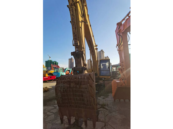 크롤러 굴삭기 CATERPILLAR E200B : 사진 2