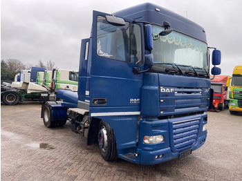트랙터 유닛 DAF XF 105 460
