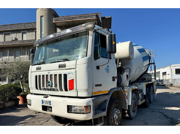 콘크리트 믹서 펌프 트럭 IVECO Astra