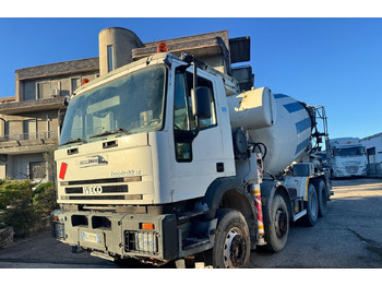 콘크리트 펌프 트럭 IVECO Trakker
