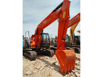 크롤러 굴삭기 HITACHI ZX135