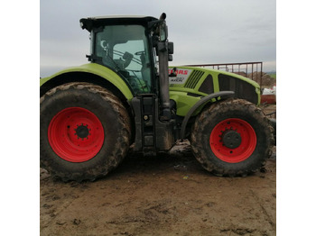 장궤형 트랙터 CLAAS Axion 940