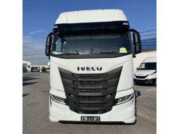 트랙터 유닛 IVECO S-WAY