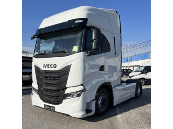 트랙터 유닛 IVECO S-WAY