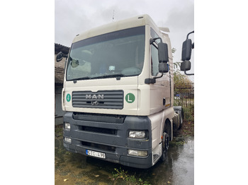 트랙터 유닛 MAN TGA 18.440