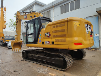 크롤러 굴삭기 CATERPILLAR 320GC