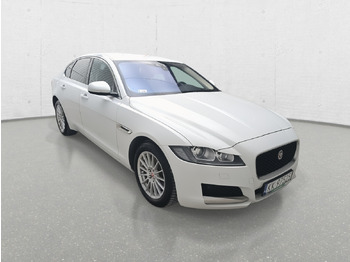 세단 JAGUAR