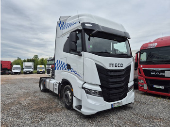 트랙터 유닛 IVECO