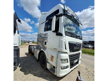 트랙터 유닛 MAN TGX