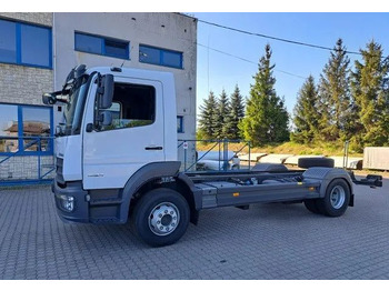 캡 새시 트럭 MERCEDES-BENZ Atego 1624