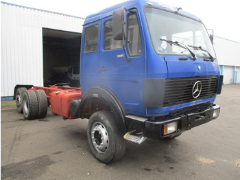 캡 새시 트럭 Mercedes-Benz 2435 ,V8 , Bi Turbo, 6x2 , Spring Suspension, Airco : 사진 4 캡 새시 트럭 Mercedes-Benz 2435 ,V8 , Bi Turbo, 6x2 , Spring Suspension, Airco : 사진 4
