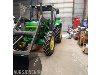 장궤형 트랙터 JOHN DEERE 40 Series