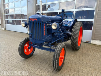 장궤형 트랙터 FORDSON