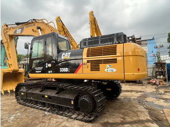 크롤러 굴삭기 CATERPILLAR 336D2