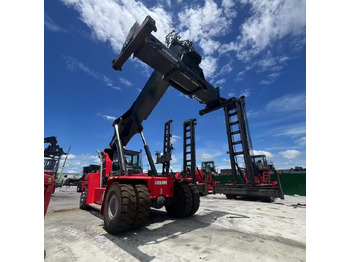 리치 스태커 KALMAR 45 Ton Kalmar Reach Stacker DRD450 DRF450 DRT450 Telescopic Handler DRT450 and Sany Liugong Reach Stackers Lifting Reach Stacker Forklift : 사진 2 리치 스태커 KALMAR 45 Ton Kalmar Reach Stacker DRD450 DRF450 DRT450 Telescopic Handler DRT450 and Sany Liugong Reach Stackers Lifting Reach Stacker Forklift : 사진 2