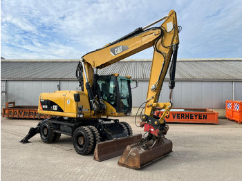 휠 굴삭기 CATERPILLAR M318D