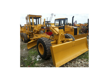 그레이더 CATERPILLAR 140H