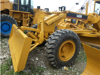 그레이더 CATERPILLAR 140H