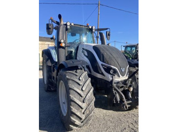 장궤형 트랙터 VALTRA T154