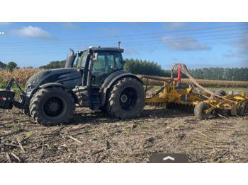 장궤형 트랙터 VALTRA T174