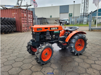 스트래들 트랙터 KUBOTA B series