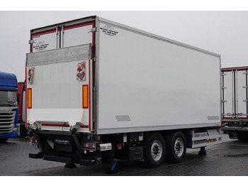 냉동 트레일러 Wielton PRZYCZEPA CHŁODNIA / FRIGOBLOCK / WINDA ZAŁADOW : 사진 4 냉동 트레일러 Wielton PRZYCZEPA CHŁODNIA / FRIGOBLOCK / WINDA ZAŁADOW : 사진 4