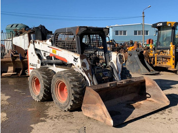 스키드 스티어 로더 BOBCAT S550