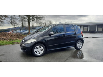 차량 MERCEDES-BENZ