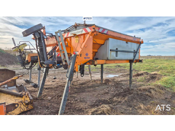 모래/ 소금 살포기