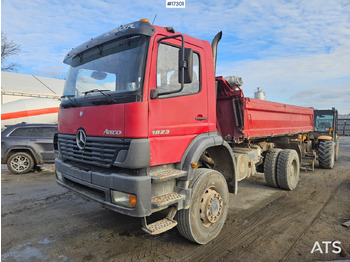 덤프트럭 MERCEDES-BENZ Atego 1823