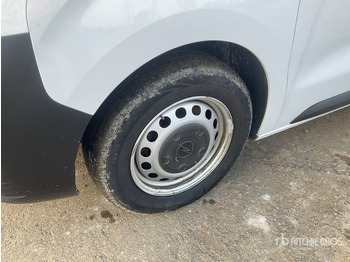 소형 버스, 승합차 2023 Opel Vivaro Passenger Van : 사진 5