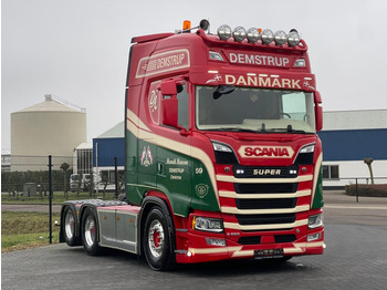 트랙터 유닛 SCANIA S 650