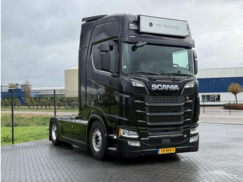 트랙터 유닛 SCANIA S 650 V8