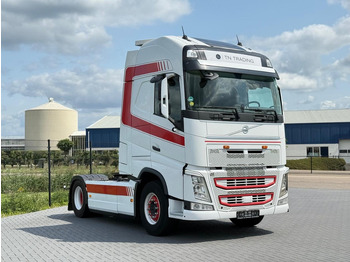 트랙터 유닛 VOLVO FH13 540