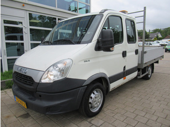 플랫베드 밴, 콤비 밴 Iveco Daily 29L13 2.3HPi 93KW 345 DOKA Dubbelcabine : 사진 3