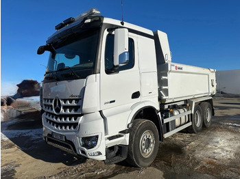 덤프트럭 MERCEDES-BENZ Arocs 2658