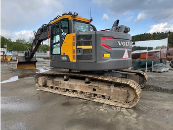 크롤러 굴삭기 VOLVO ECR235