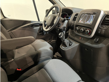 Interior photo 1: 소형 밴 Renault Trafic 2.0 dCi L1H1 120 PK Servicebus / Sortimo Inrichting / Euro 6 / Airco / Camera / CarPlay / Cruise Control / Navigatie / 3-Zits / 27.800 KM !! / BPM VRIJ !!