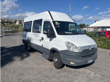 대형 버스 IVECO Daily