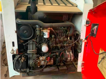 스키드 스티어 로더 Bobcat S 300 : 사진 3