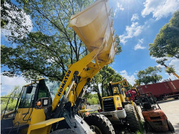 휠 로더 Komatsu WA380-8 : 사진 4