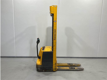 스태커 JUNGHEINRICH EJC