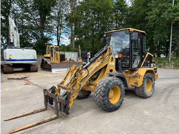 휠 로더 CATERPILLAR 908